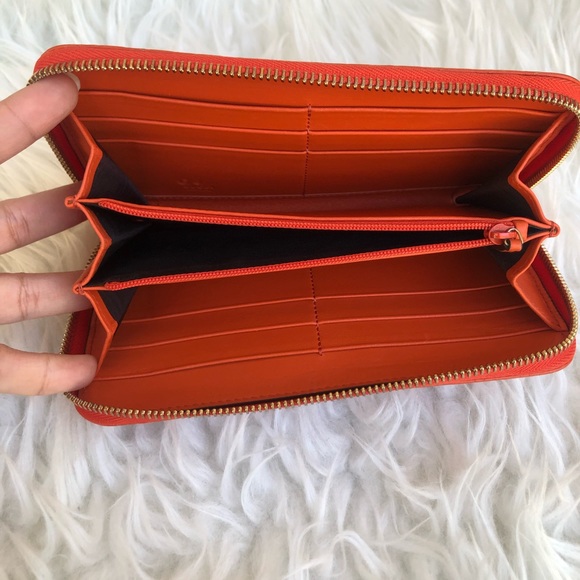 GUCCI WALLET - Picture 4 of 9